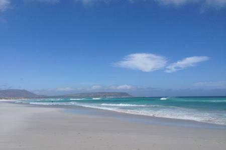 Selkie - Two Restful Near & Restaurants Apartment *